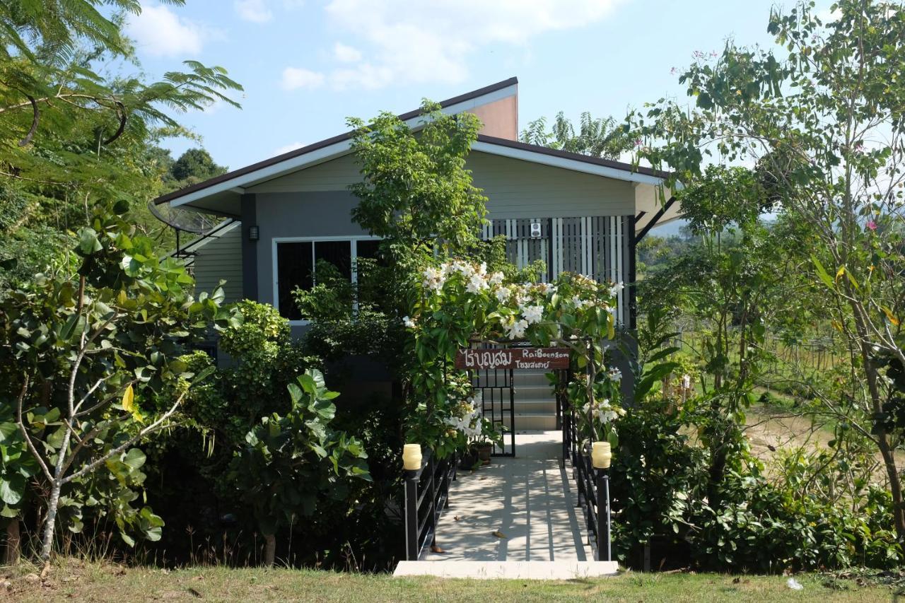Rai Boonsom Apartment Phrao Ngoại thất bức ảnh