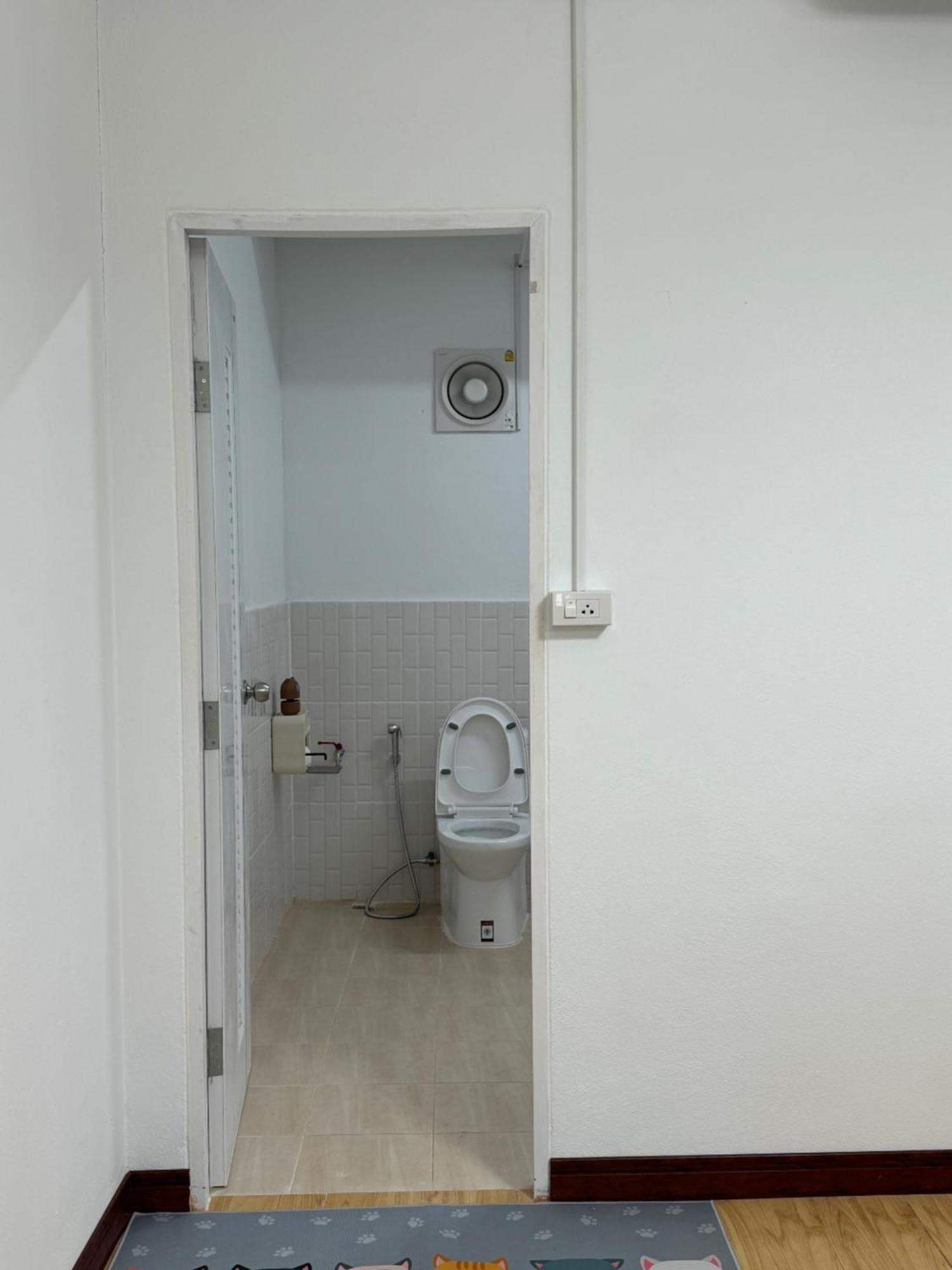 Rai Boonsom Apartment Phrao Ngoại thất bức ảnh