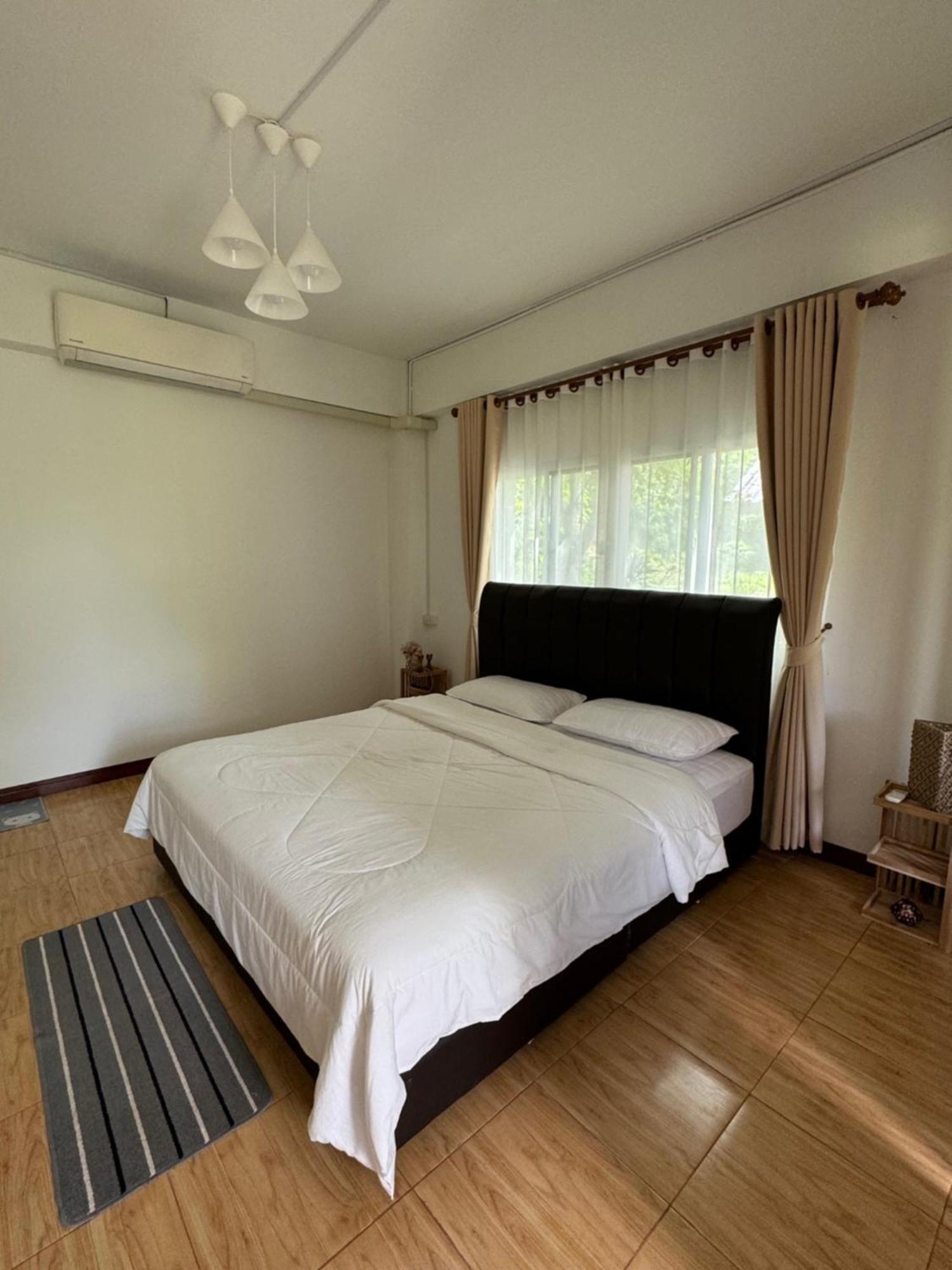 Rai Boonsom Apartment Phrao Ngoại thất bức ảnh