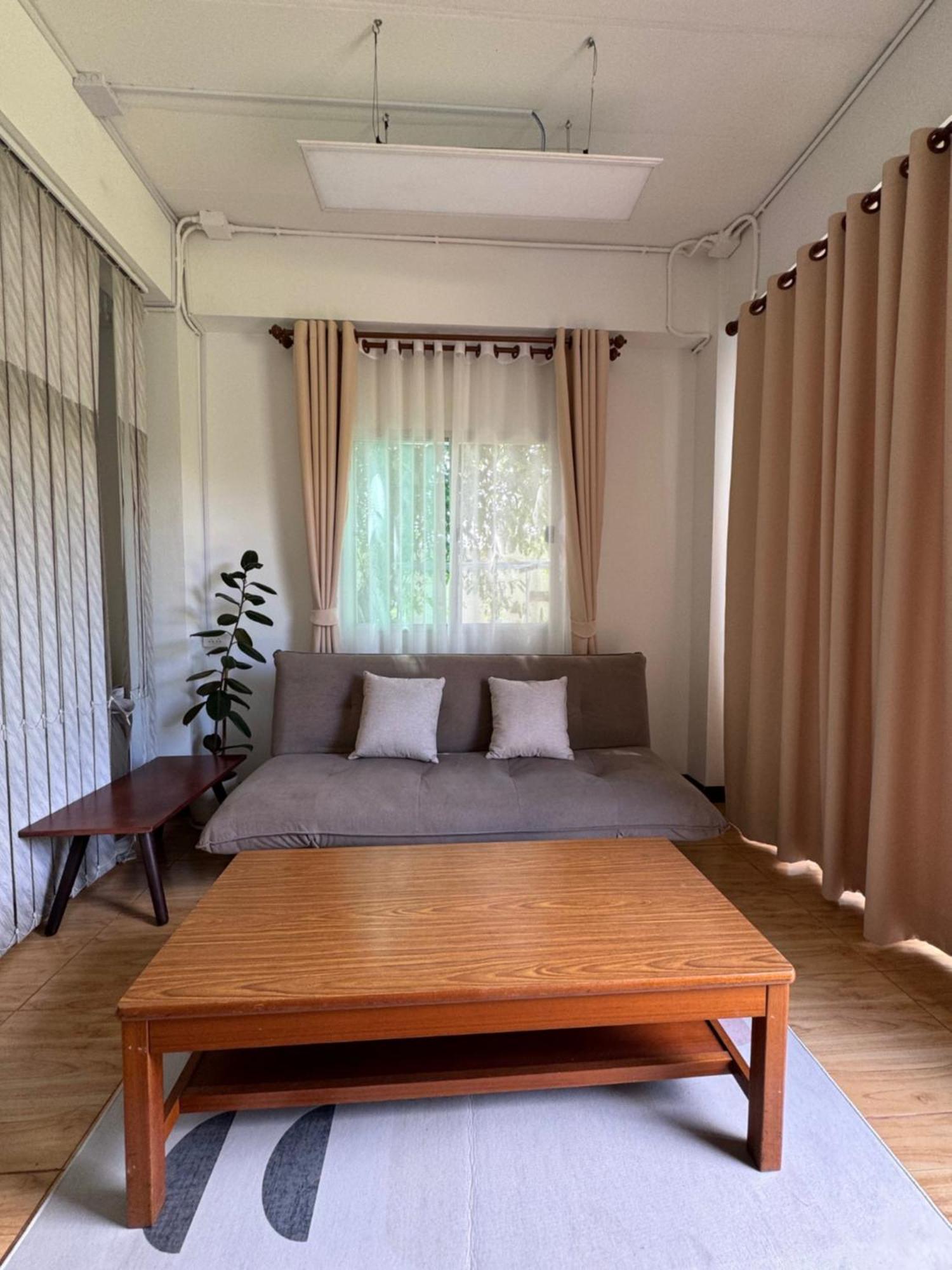 Rai Boonsom Apartment Phrao Ngoại thất bức ảnh