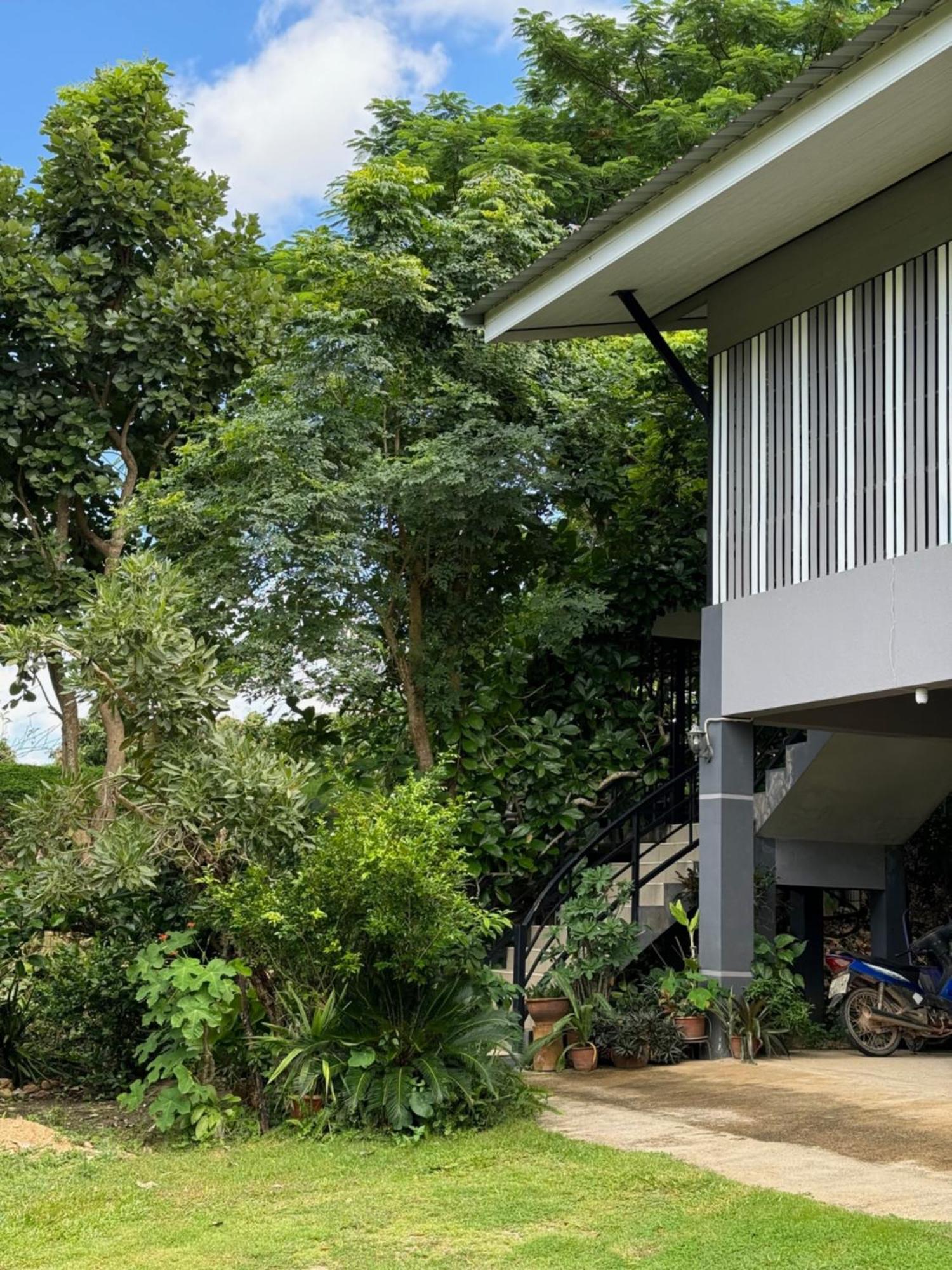 Rai Boonsom Apartment Phrao Ngoại thất bức ảnh