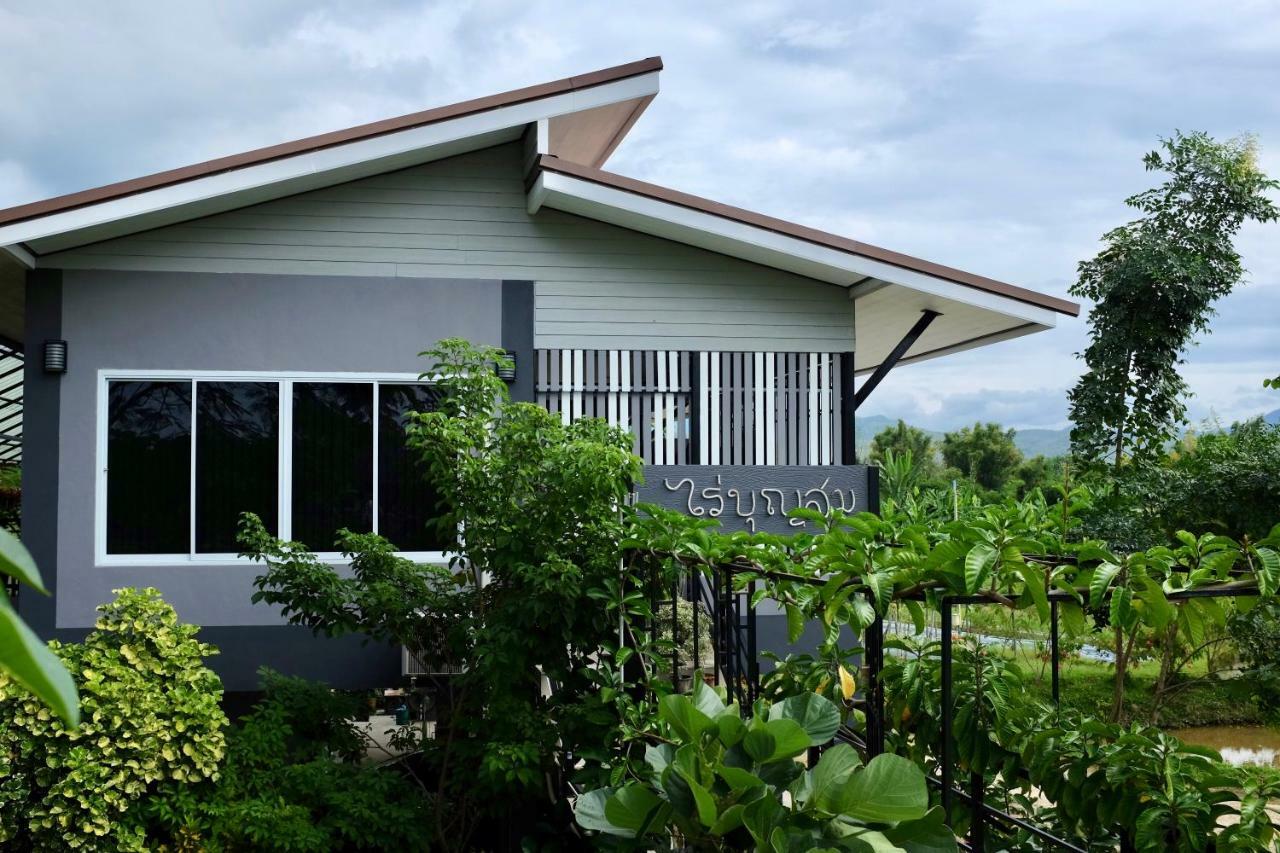 Rai Boonsom Apartment Phrao Ngoại thất bức ảnh