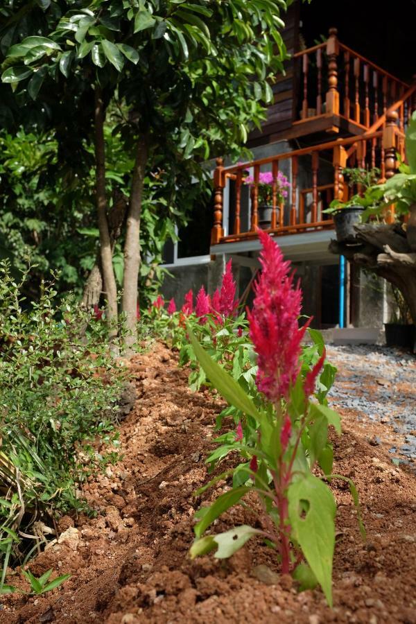 Rai Boonsom Apartment Phrao Ngoại thất bức ảnh