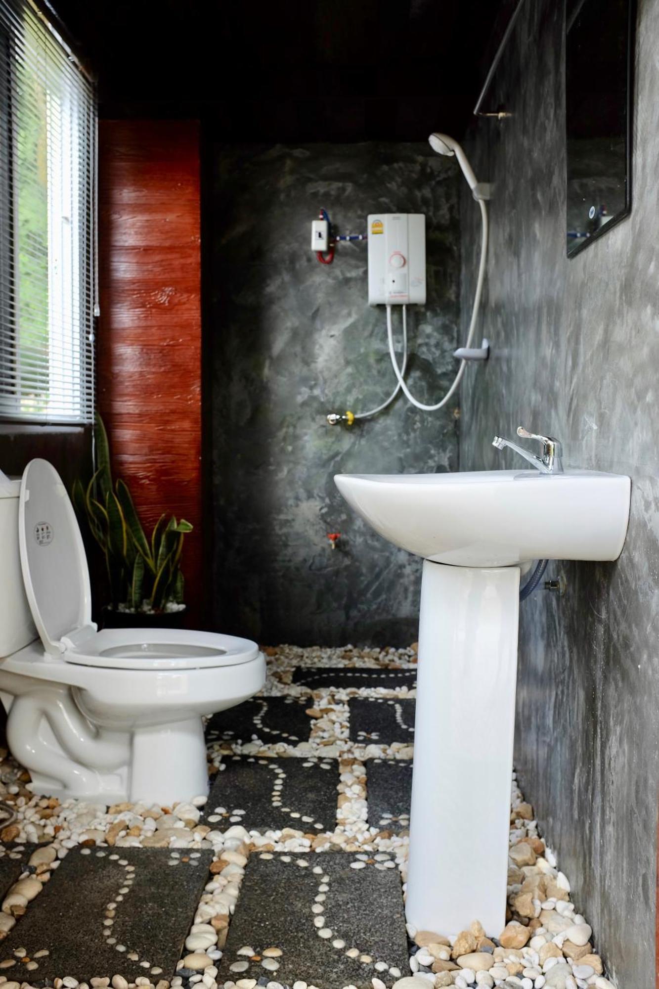Rai Boonsom Apartment Phrao Ngoại thất bức ảnh